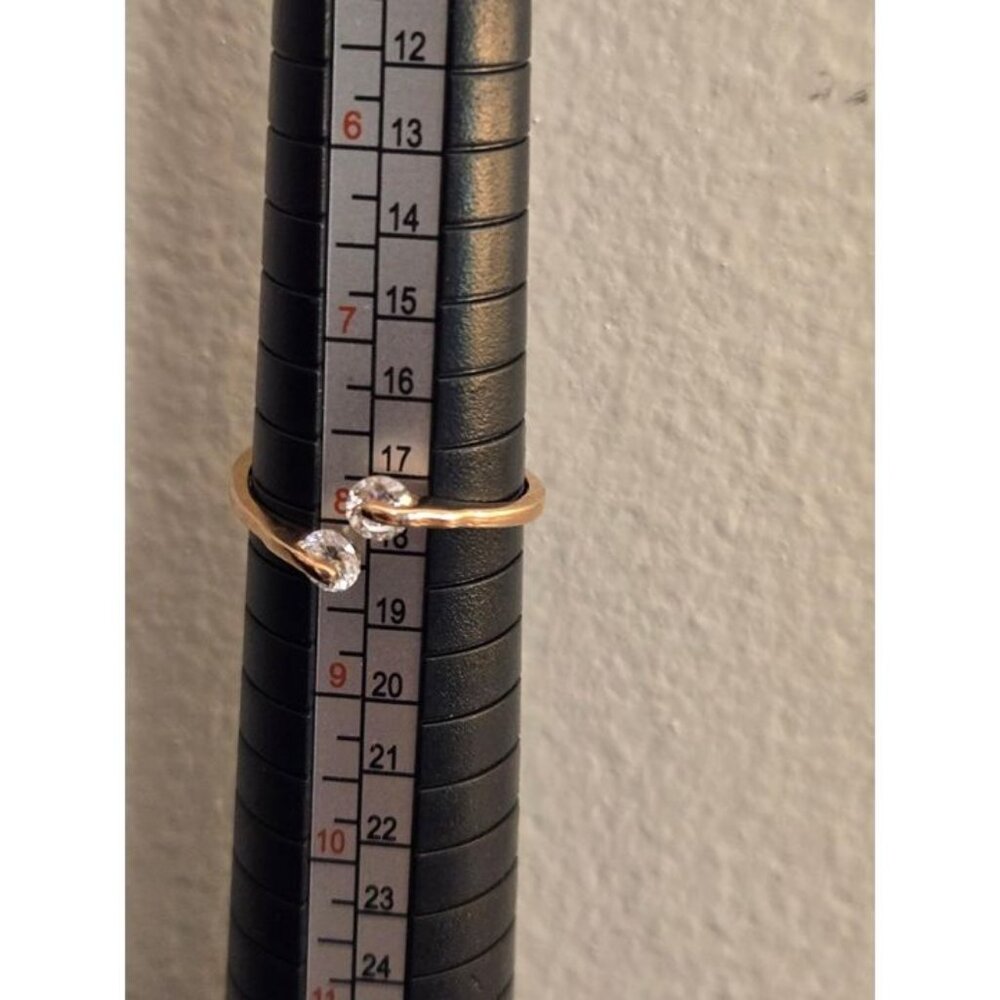 18KRGP Open Bypass Ring with Clear Stones – Size 8